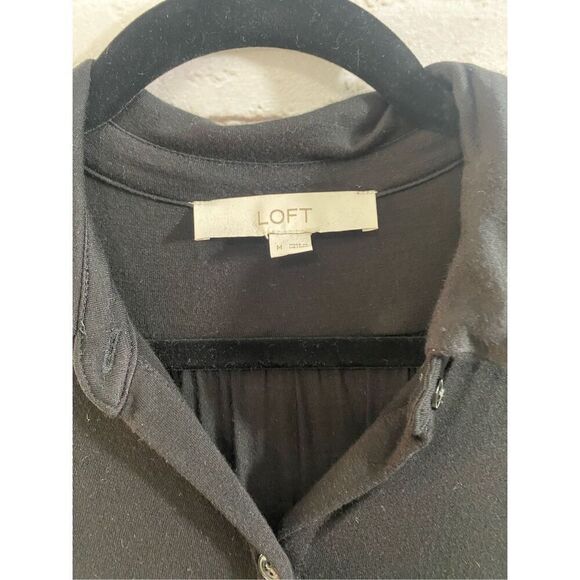 Loft button down woman’s top size medium - Picture 2 of 6